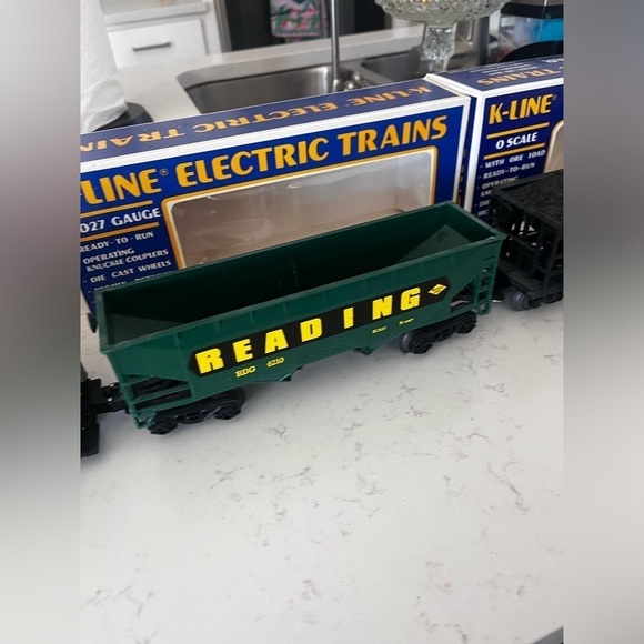 K-LINE 2775 DIESEL LOCOMOTIVE AND SIX CARS O Scale - Picture 5 of 9